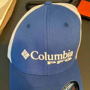 Columbia Hat new with tags